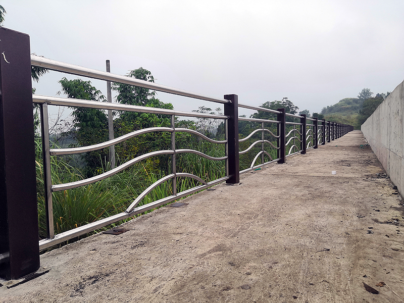 不锈河道钢护栏