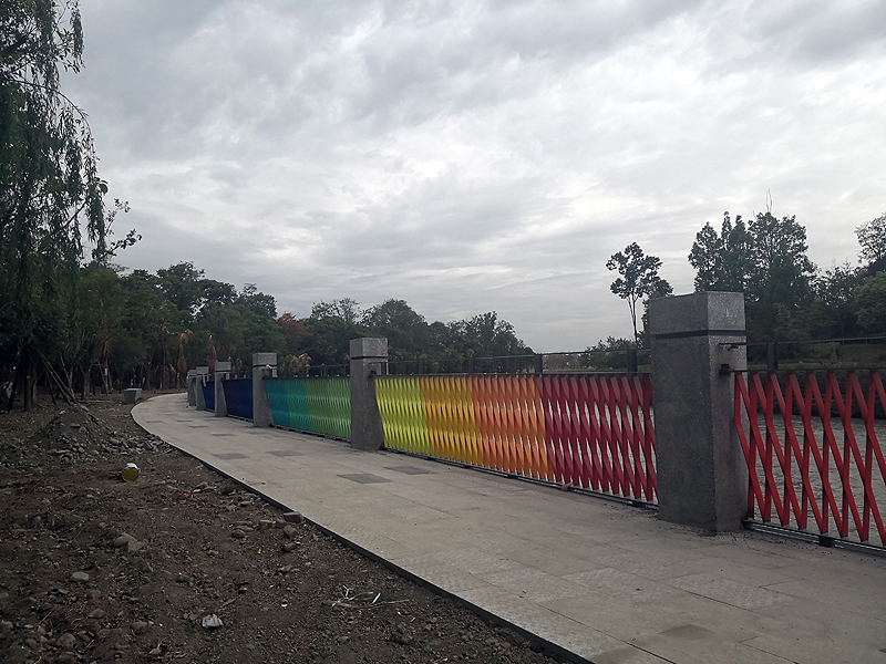 景观彩虹护栏