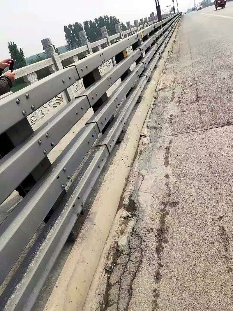 防撞道路护栏