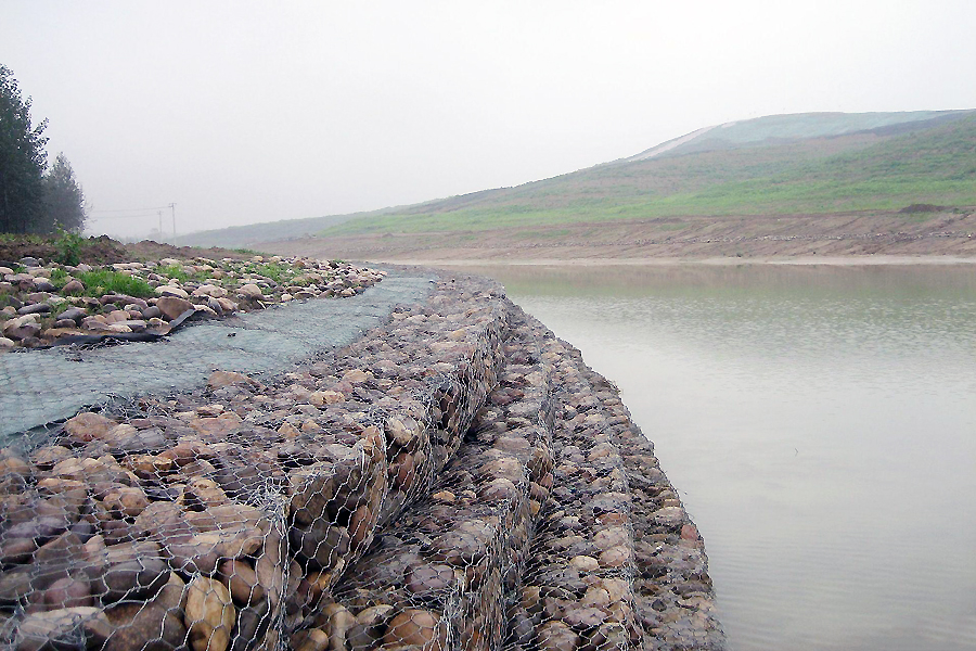 河堤石笼网